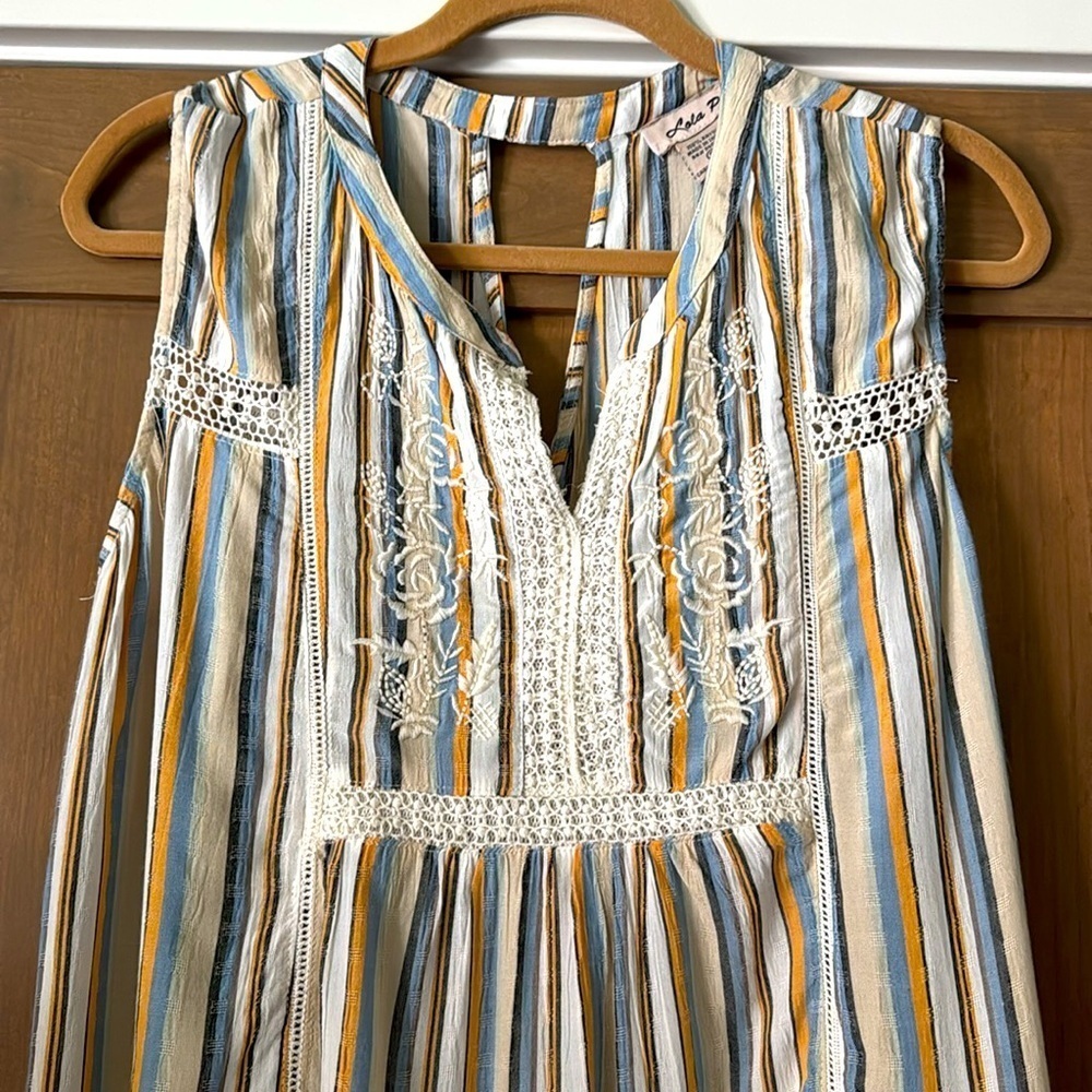 NWT Lola P. Sleeveless Blouse Top Womens S Stripes Bohemian crochet Embroidery